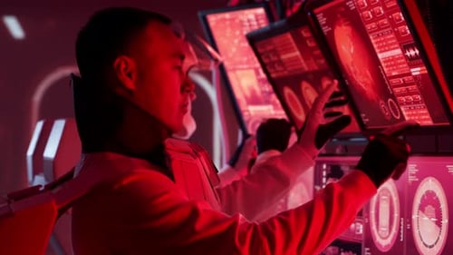 Team von Astronauten in Raumanzügen an Bord der Marsstation Eine Crew von Kosmonauten steuert die