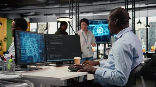 Data Scientist in Office Automates Workflows Using Artificial Intelligence on PC