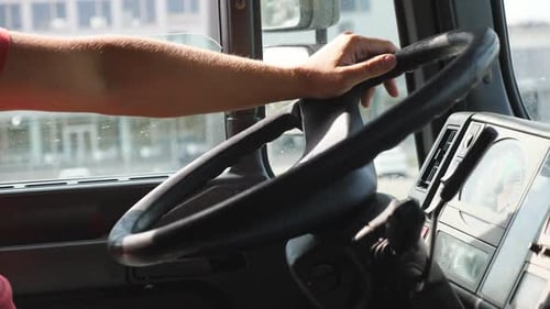 Behind the Wheel Safe Truck Driving Techniques and Handling the Steering