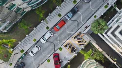 Luftvideo Wohnanlage mit Innenhofgestaltung