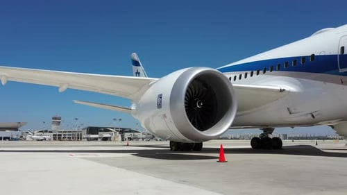 Aerial video shooting of an airplane engine