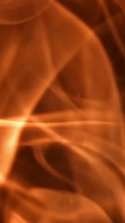 Helle Flammen auf schwarzem Hintergrund, gefilmt mit einer Hochgeschwindigkeitskamera mit 1000 Bildern pro Sekunde