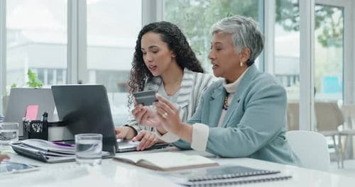 Carte de crédit professionnelle, femmes et entreprises : cinq meilleurs résultats des banques de crédit