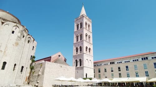 tracking to zadar city tower