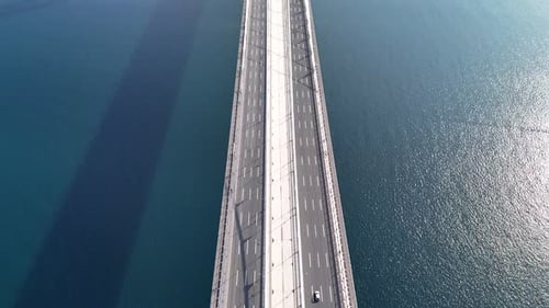 Brücke über das Meer