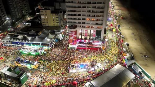 Festa de
carnaval em Salvador, na Bahia, Brasil. Paisagem de carnaval
.