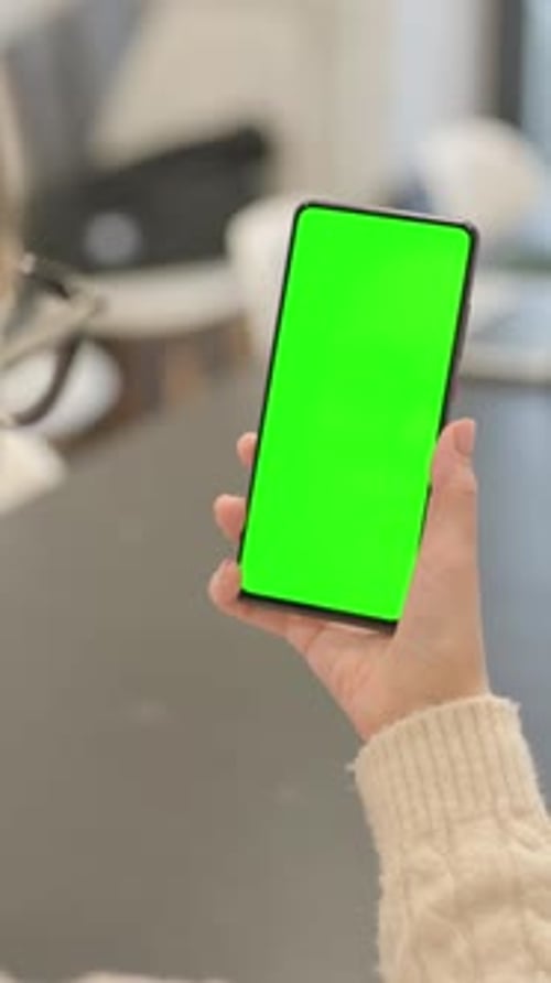 Using Green Chroma Key Smartphone Screen
