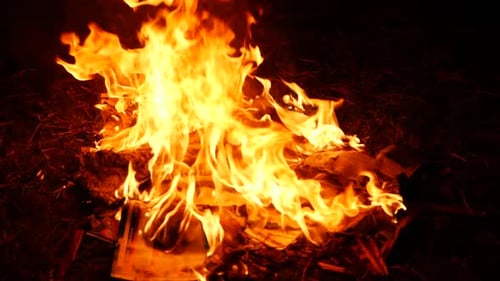 Close in capture of a fire burning immensely