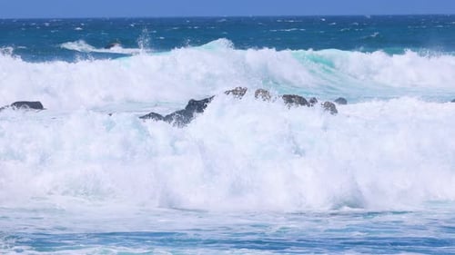 Ocean waves in slow motion