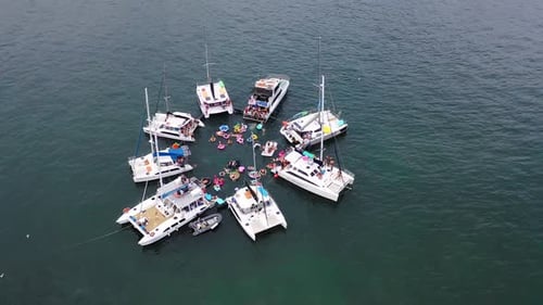 Sydney - Boat Party at Farm Cove
