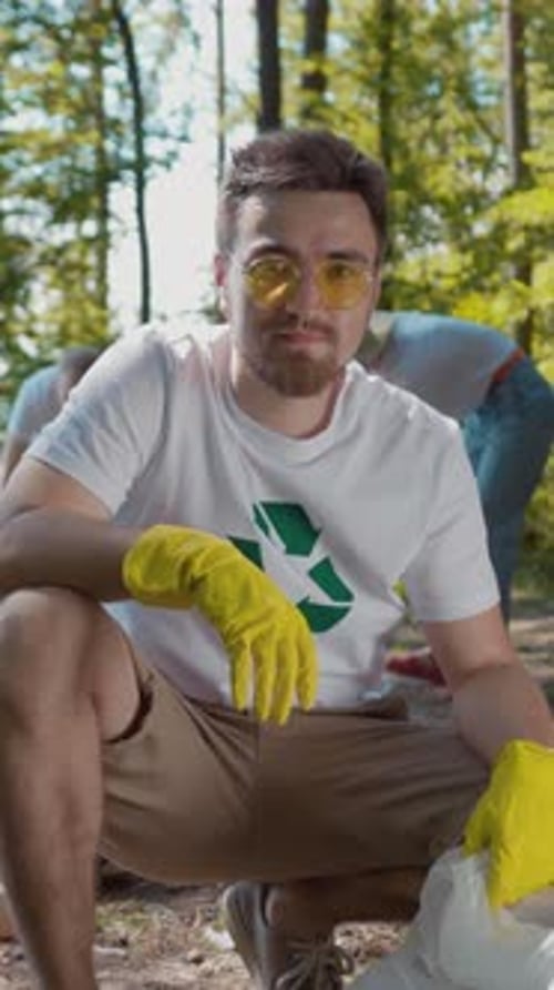 Únase a un esfuerzo voluntario respetuoso con el medio ambiente a través de una limpieza comunitaria que tenga un impacto