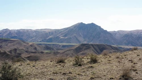 Wüstenberge in Armenien, Kaukasus. Blick auf das Yeranos-Gebirge, Ararat-Region, Armenien
.