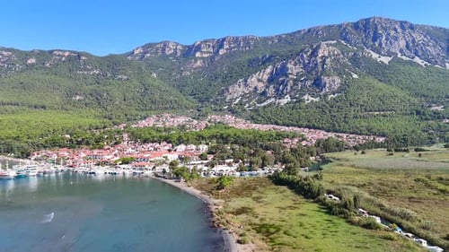 Akyaka.