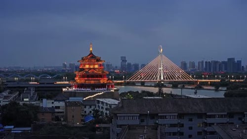 Chinesische antike Architektur. Es befindet sich am Fluss Weihe in der Stadt Xianyang