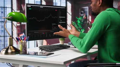 Upset Broker Distraught After Losing Money in Cryptocurrency