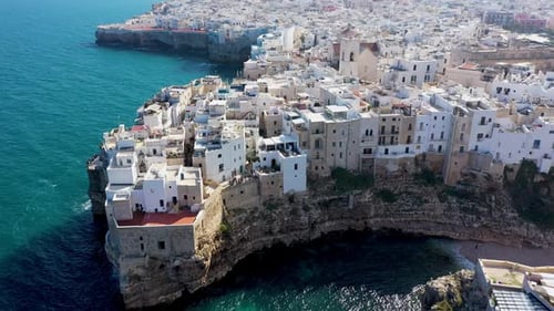 Spectacular cityscape of Polignano a Mare town, Puglia region, Italy, Europe. Polignano Al Mare, sce