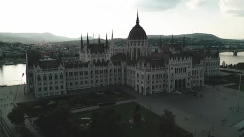 Destino turístico en Budapest, Hungría, vista aérea de la ciudad de Budapest volando en Zumbido cerca de Budapest