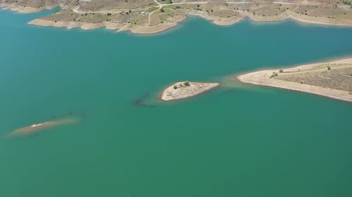 Vue aérienne du lac Dam