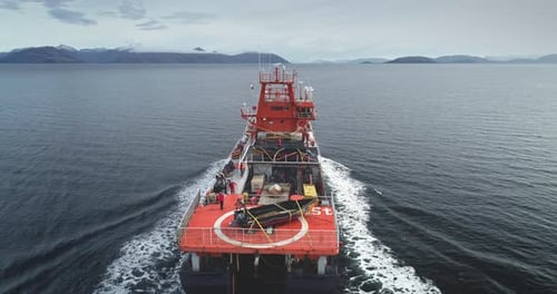Eisbrecherschiff Polar Explorer aus Stahl in der Antarktis