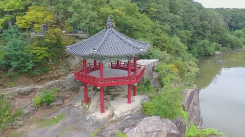 Vista aérea da paisagem ribeirinha e da natureza de Yeoju