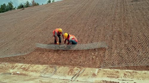 Installation von Konstruktionsgittern