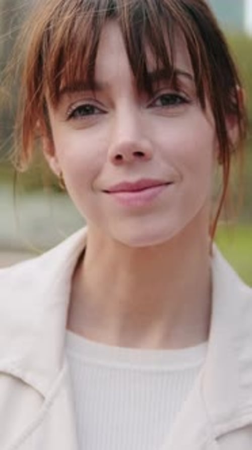 Vertical video, Happy Businesswoman woman Smiling or pretty lady in the City