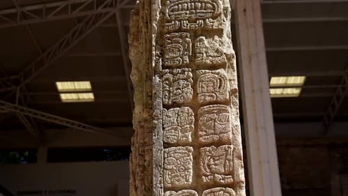 Importante monolito maya en Copán