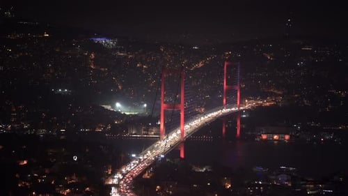 Vue nocturne du pont du Bosphore d'Istanbul 4K