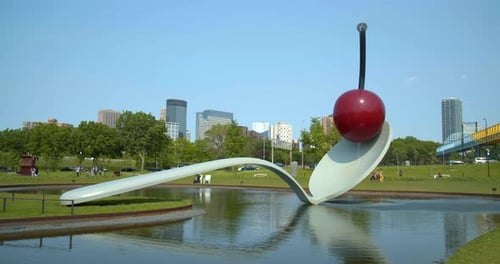 Iconic Cherry Spoon Fountain in Minneapolis Sculpture Garden