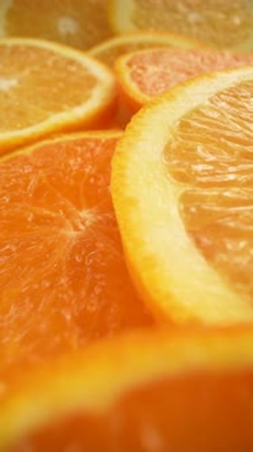 Vertikales Video von Fresh Oranges 13