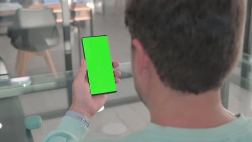 Using Phone with Green Screen Chroma Key