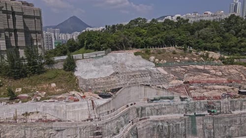 Mejoramiento y mantenimiento de taludes en la construcción del túnel de Tseung Kwan O - Lam Tin