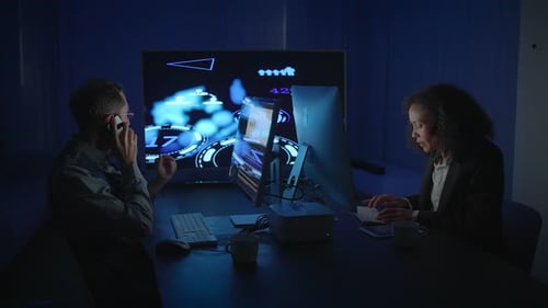 Engaging in Digital Conversations Within a Contemporary Office Environment Setting is Essential