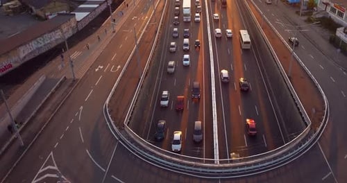 Congestionamento de tráfego durante o horário de pico Engarrafamentos Congestionamento de tráfego durante o pôr do sol