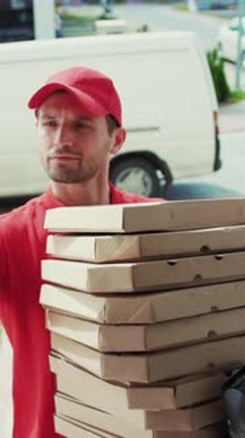 A Pizza Delivery Service Efficiently Providing Customers with Delicious Meals Quickly