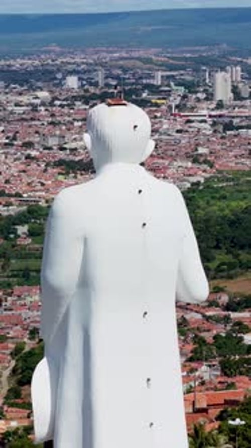 Statue du père Cicéron à Juazeiro do Norte, dans le nord-est du Ceara, au Brésil.