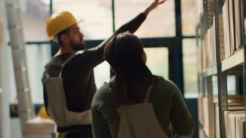 Warehouse Employees Complete Orders