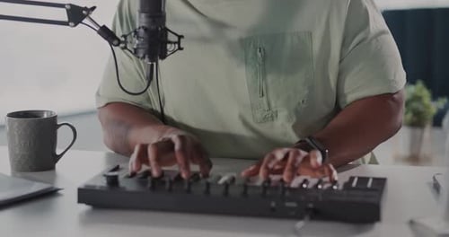 Creative Music Production in the Contemporary Home Studio Environment Embracing Innovation