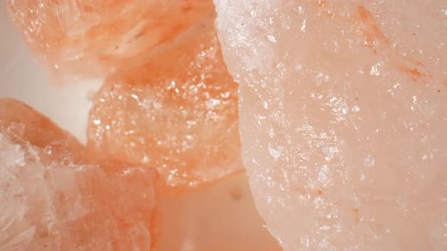 Explore Himalayan fine pink salt up close in this mesmerizing macro video.