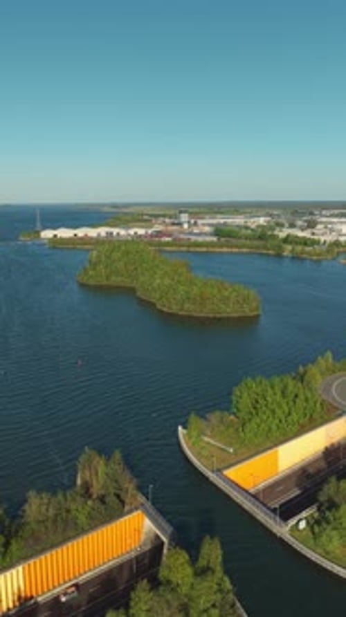 Vista aérea do Aquaduct Veluwemeer e da paisagem circundante, Holanda.