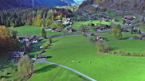 Vue aérienne de Mitholz, vitrine de l'explosion d'un dépôt de munitions, Suisse