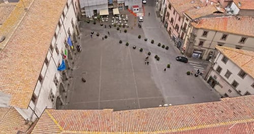 Des vues aériennes de Viterbe dévoilant la beauté de l'architecture historique