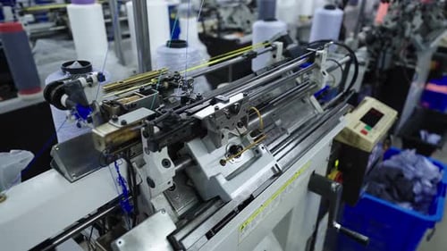 Automated Gloves Sewing Machine 3