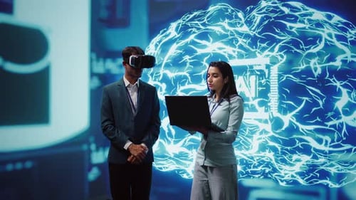 Team von Programmierern interagiert mit KI-Visualisierung mithilfe von VR