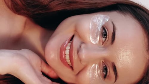 Vertical Under Eye Skin Cosmetic Patches Woman