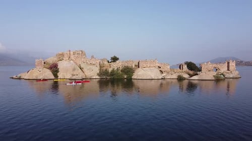 Canoë-kayak sur le lac