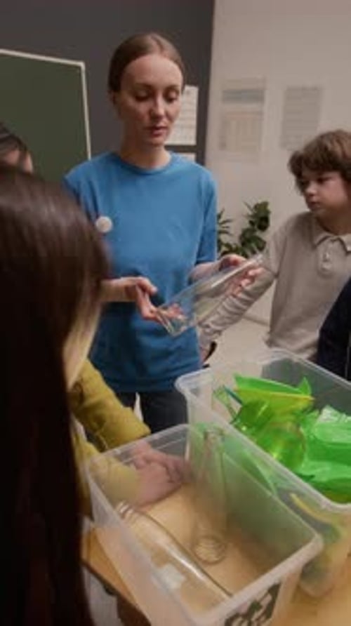 Lesson on Waste Recycling in School