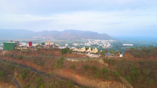 Vue aérienne de Vijayawada prise par un drone au petit matin
