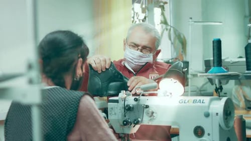 The Man Who is Disabled Makes Shoes