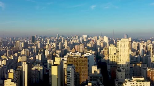 Paisagem urbana de São Paulo, Brasil. Centro histórico do centro da cidade. Paisagem metropolitana de uma cidade histórica. Construir